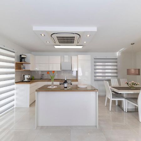 Joy 1 Apartment نوفاليا المظهر الخارجي الصورة