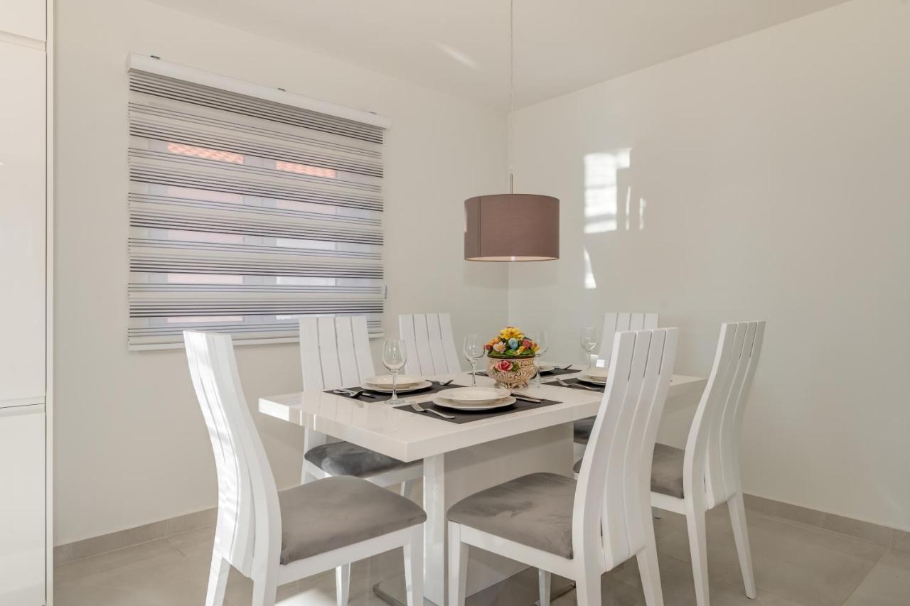 Joy 1 Apartment نوفاليا المظهر الخارجي الصورة